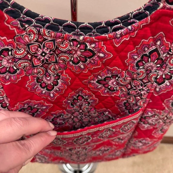 Rare Vera Bradley Tote Bag Retired Frankly Scarlet Red Black Paisley Pattern - Picture 3 of 9